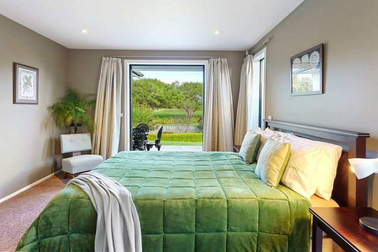 Photo of property in 36 Titoki Road, Waikanae Beach, Waikanae, 5036