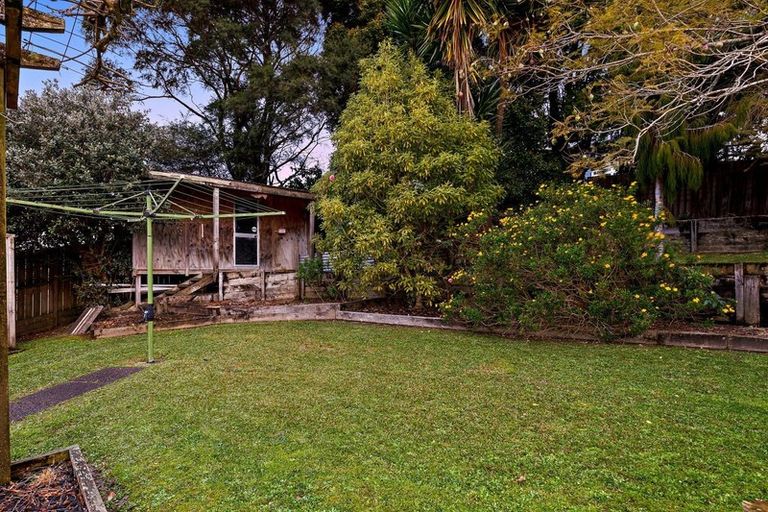 Photo of property in 14 Bellringer Road, Massey, Auckland, 0614