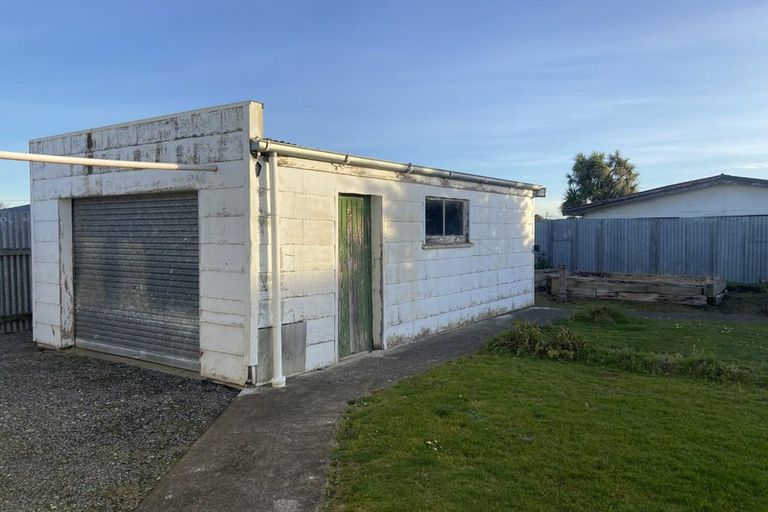 Photo of property in 136 Mackenzie Street, Winton, 9720