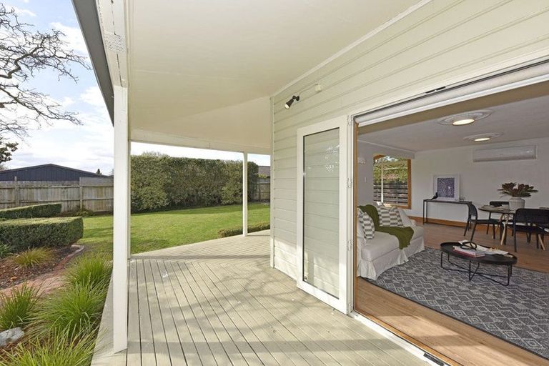 Photo of property in 68 Englefield Road, Northwood, Christchurch, 8051