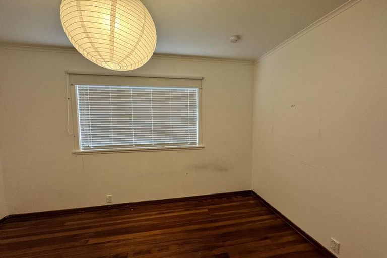 Photo of property in 45 Rua Road, Glen Eden, Auckland, 0602