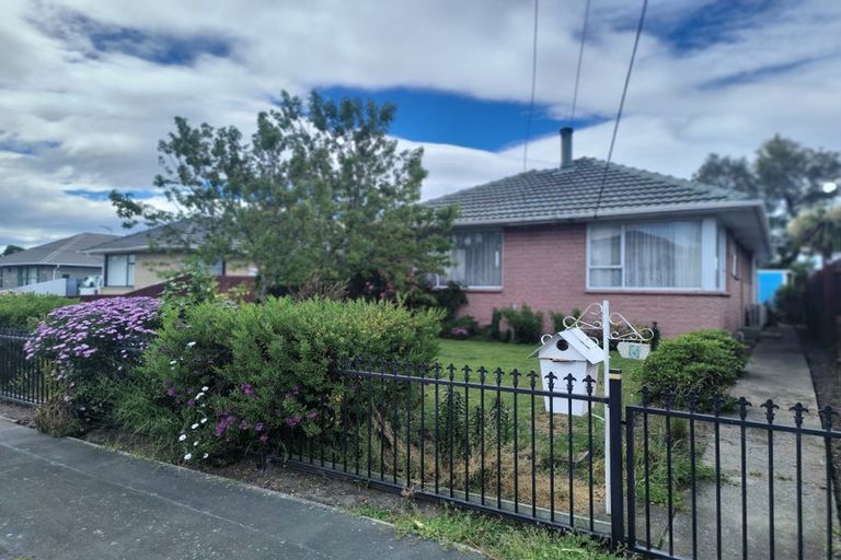 Photo of property in 6 Ariel Place, Aranui, Christchurch, 8061