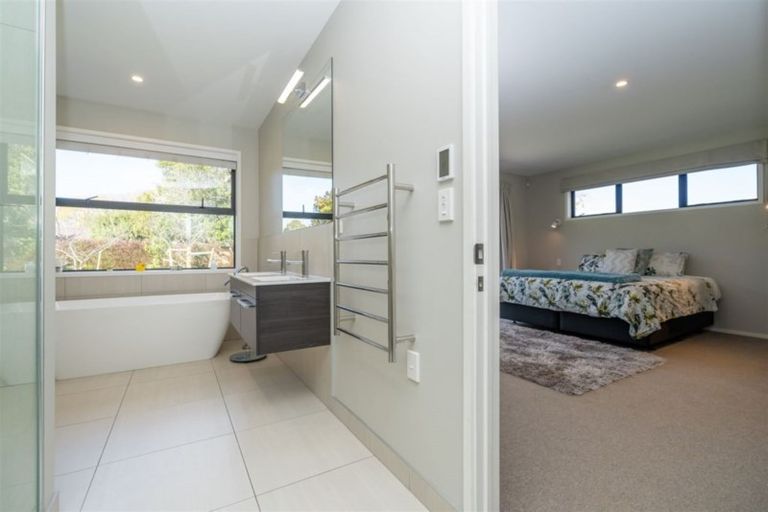 Photo of property in 28c Greenvale Close, Tamahere, Hamilton, 3283