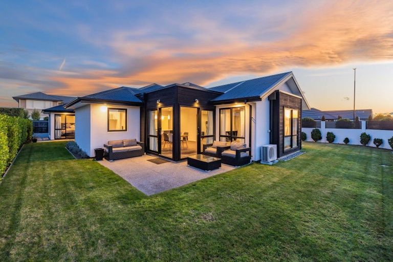 Photo of property in 40 Te Rito Street, Marshland, Christchurch, 8083