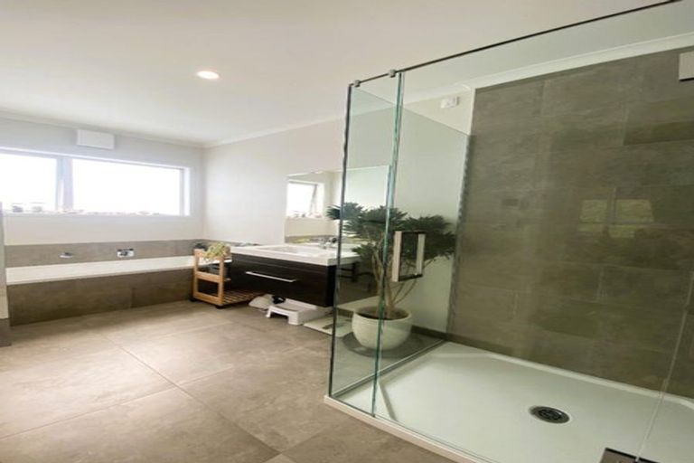 Photo of property in 39 Sanremo Lane, Stanmore Bay, Whangaparaoa, 0932