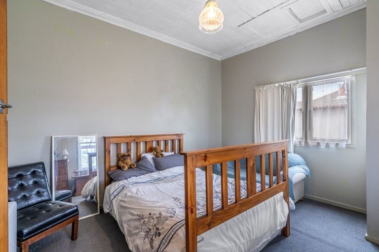 Photo of property in 64 Centre Street, Strathern, Invercargill, 9812