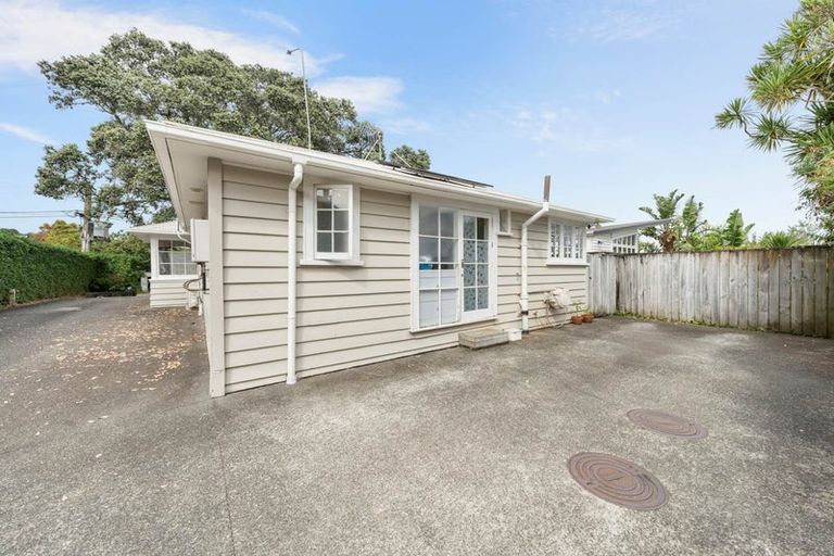 Property details for 33 Shackleton Road, Mount Eden, Auckland, 1024