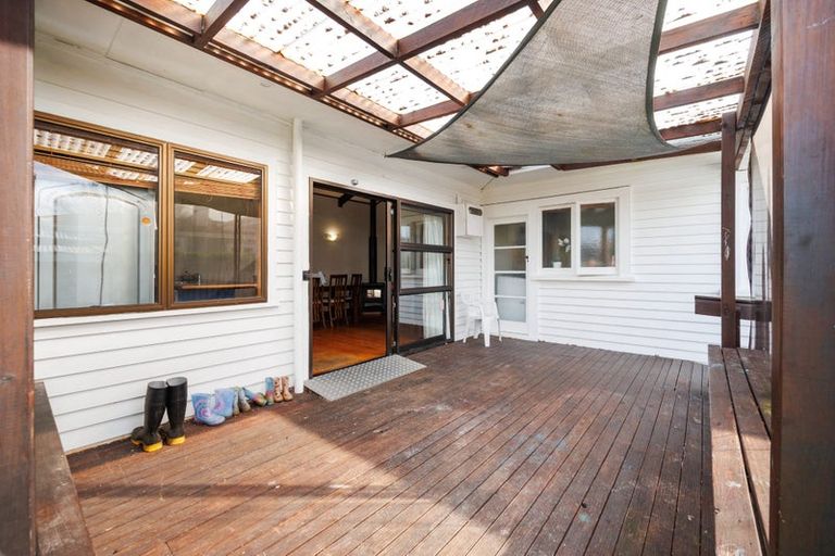 Photo of property in 19 East Street, Feilding, 4702