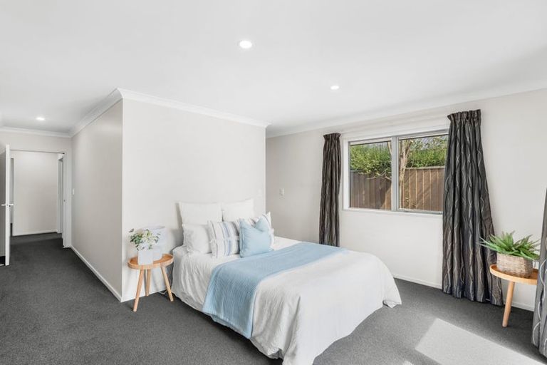 Photo of property in 36 Little Oaks Drive, Yaldhurst, Christchurch, 8042