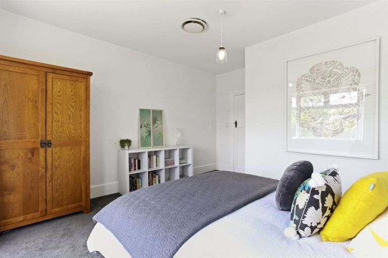 Photo of property in 16 Perry Street, Papanui, Christchurch, 8053