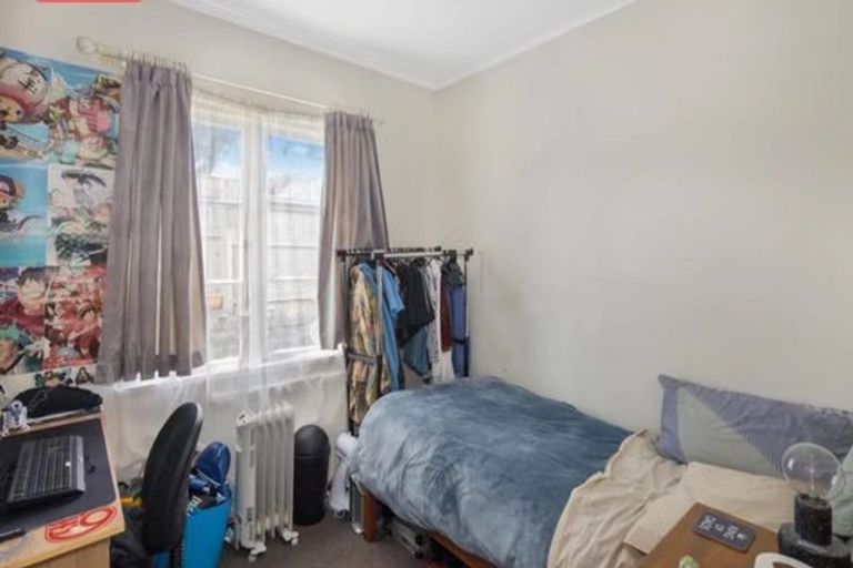 Photo of property in 57 Maupuia Road, Maupuia, Wellington, 6022