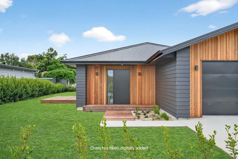 Photo of property in 32 Syrah Lane, Martinborough, 5711