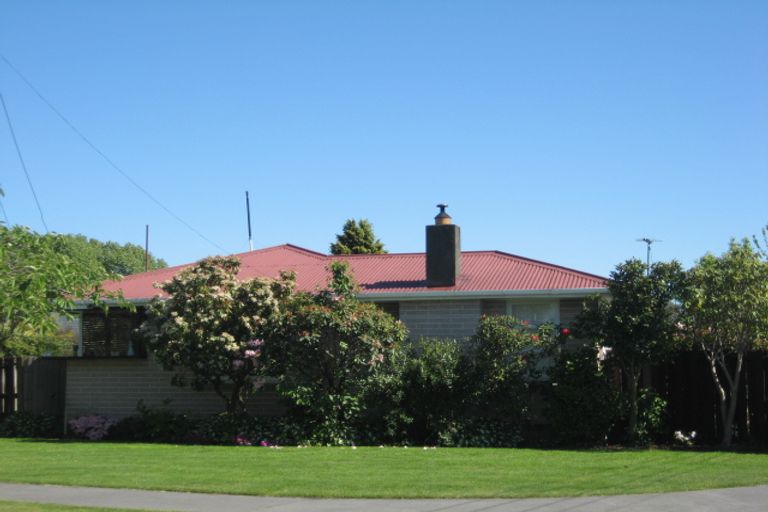 Photo of property in 16 Stackhouse Avenue, Bishopdale, Christchurch, 8053