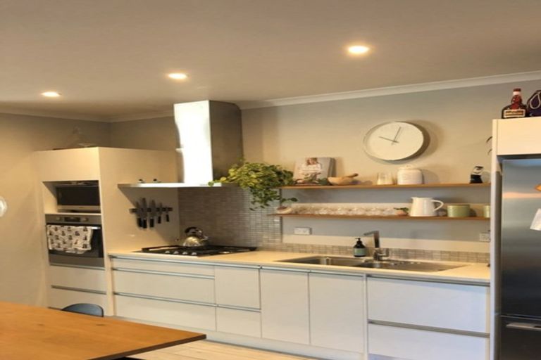 Photo of property in 137 Hobsonville Point Road, Hobsonville, Auckland, 0616