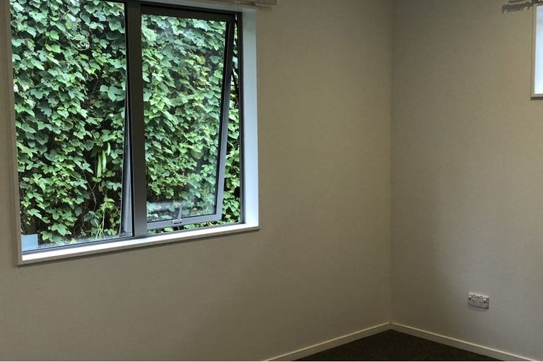 Photo of property in 4 Halder Place, Torbay, Auckland, 0632