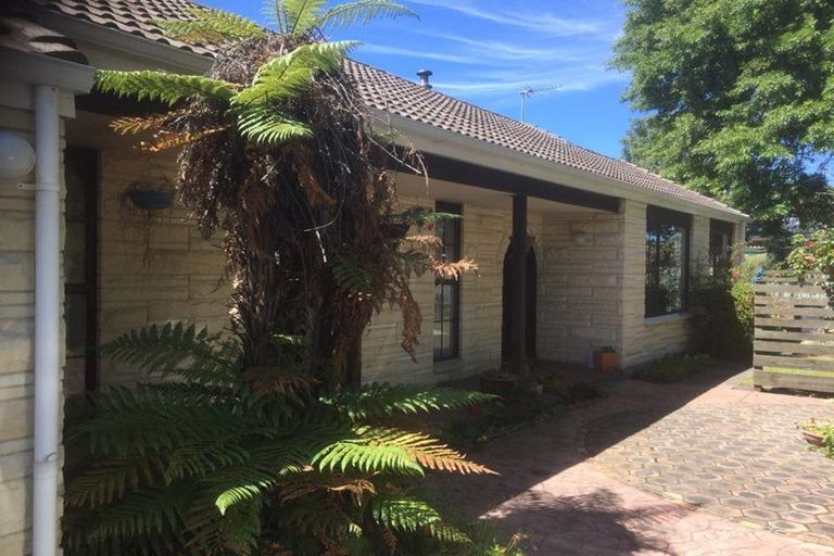 Photo of property in 31 Winters Road, Redwood, Christchurch, 8051