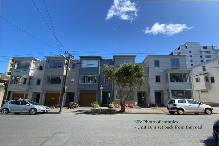 Photo of property in 16/15 Roxburgh Street, Mount Victoria, Wellington, 6011