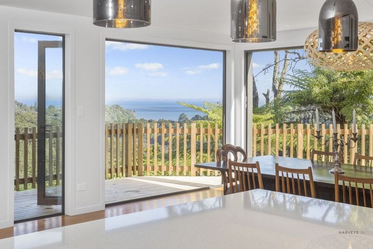 Photo of property in 75 Minnehaha Avenue, Titirangi, Auckland, 0604