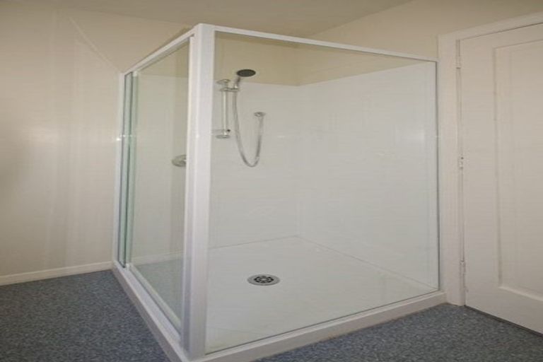 Photo of property in 17 Auburn Avenue, Upper Riccarton, Christchurch, 8041