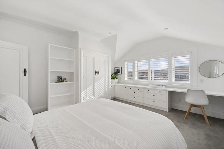 Photo of property in 44 Mcfarlane Street, Mount Victoria, Wellington, 6011