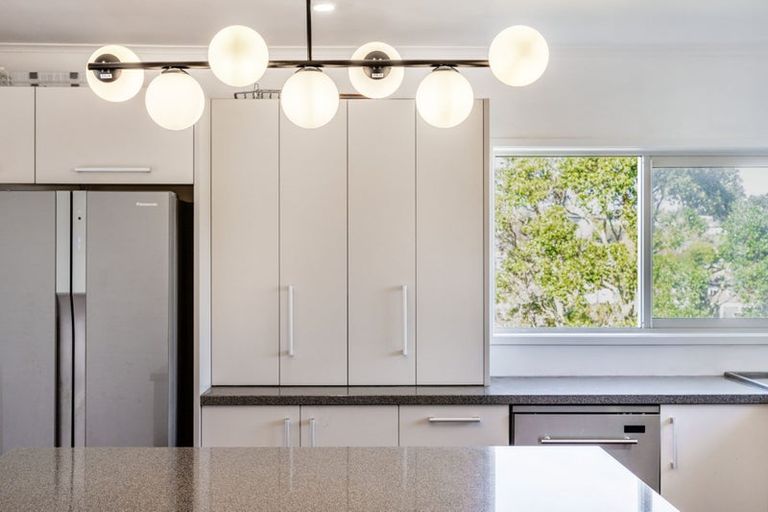 Photo of property in 29 Glamorgan Drive, Torbay, Auckland, 0630