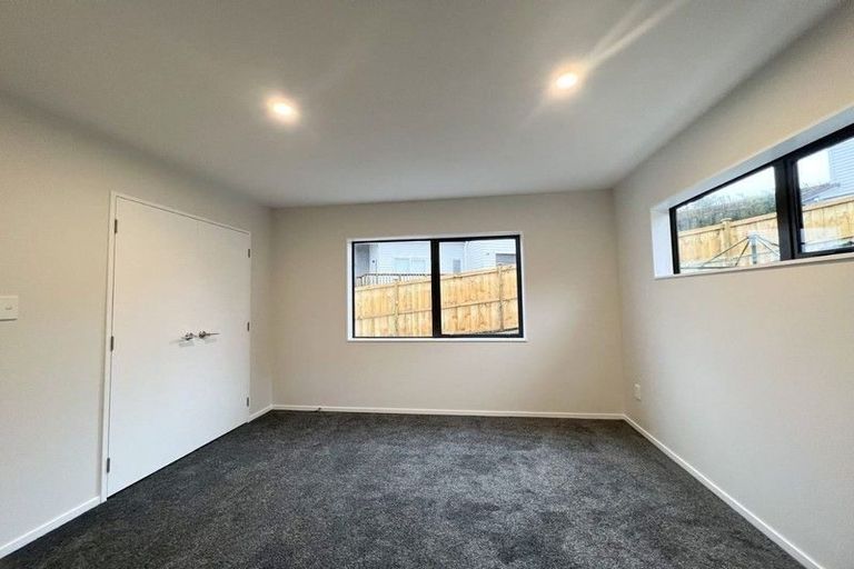 Photo of property in 33 Korihi Drive, Swanson, Auckland, 0614