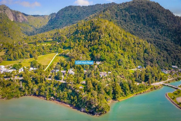 Photo of property in 1260 Huia Road, Huia, Auckland, 0604