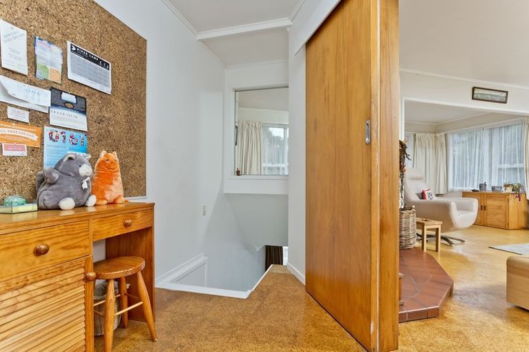 Photo of property in 16 Carina Crescent, Torbay, Auckland, 0630