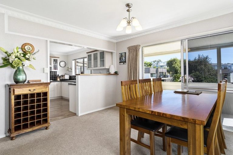 Photo of property in 42 Whitaker Street, Otumoetai, Tauranga, 3110