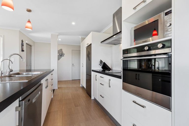 Photo of property in 105 Condor Drive, Pyes Pa, Tauranga, 3112