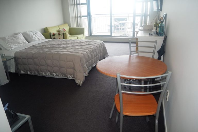 Photo of property in The Statesman Apartments, 104/1 Parliament Street, Auckland Central, Auckland, 1010