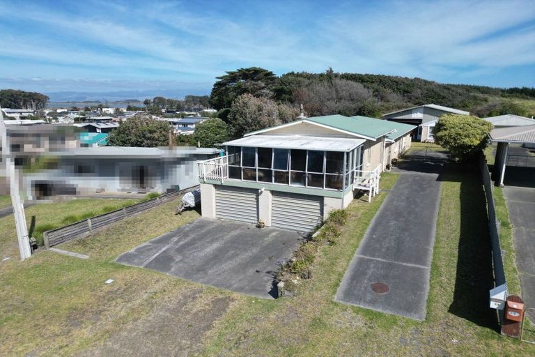 Photo of property in 14 Mack Street, Foxton Beach, Foxton, 4815