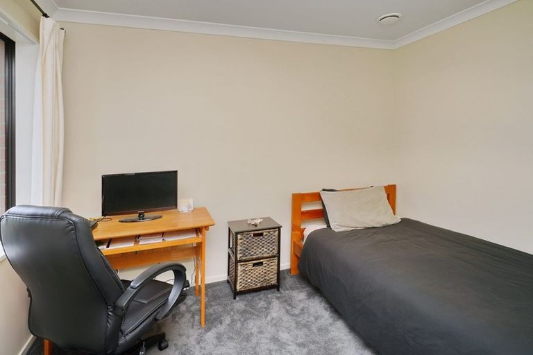 Photo of property in 8 Haydon Place, Amberley, 7410