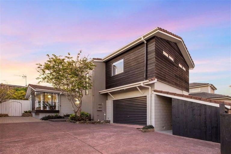 Photo of property in 2/25 Onepoto Road, Hauraki, Auckland, 0622