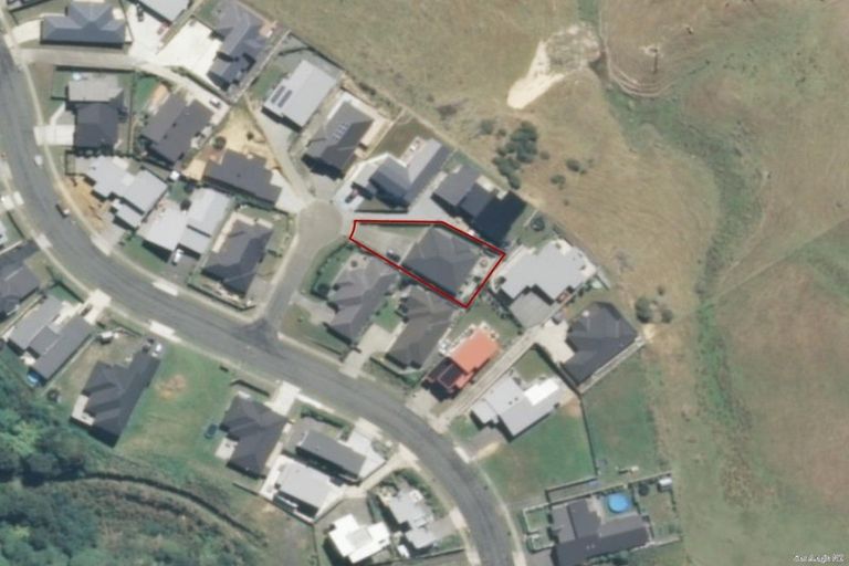 Photo of property in 4 Sunflower Close, Camborne, Porirua, 5026