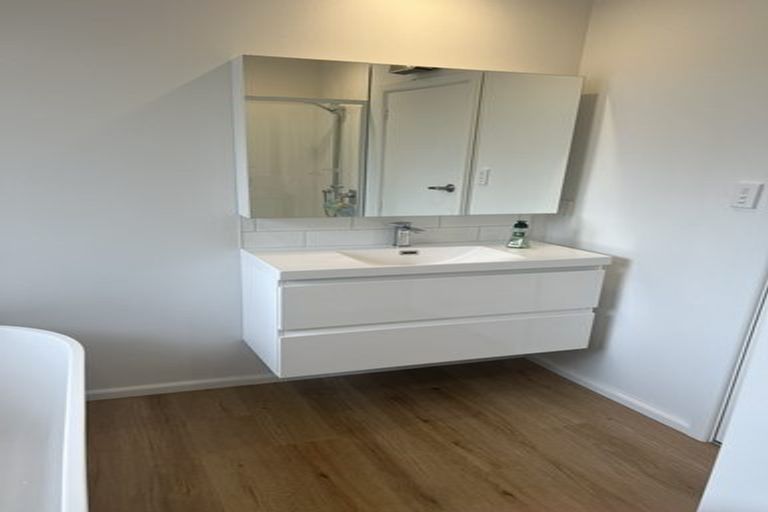 Photo of property in 16 Wingate Street, Redwood, Christchurch, 8051