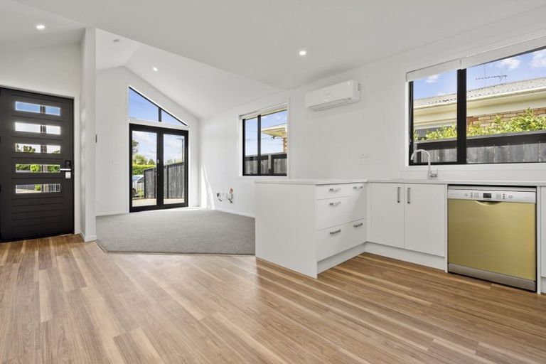 Photo of property in 1/17 Tudor Crescent, Chedworth, Hamilton, 3210