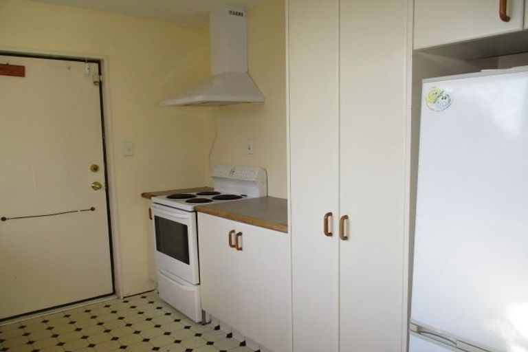 Photo of property in 5a Tonga Place, Riccarton, Christchurch, 8041