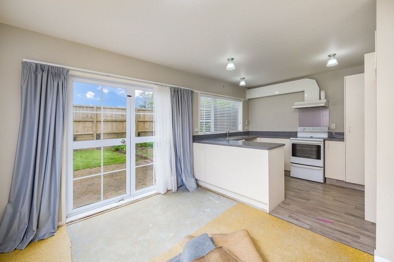 Photo of property in 225 Bleakhouse Road, Mellons Bay, Auckland, 2014