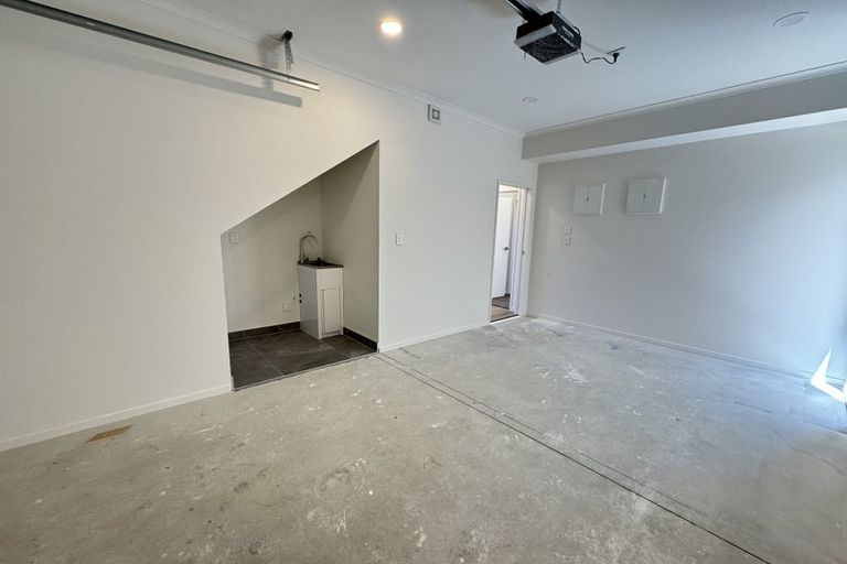 Photo of property in 22d Toru Street, Te Atatu Peninsula, Auckland, 0610