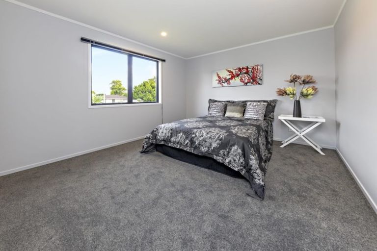 Photo of property in 4 Ririno Place, Manurewa, Auckland, 2102