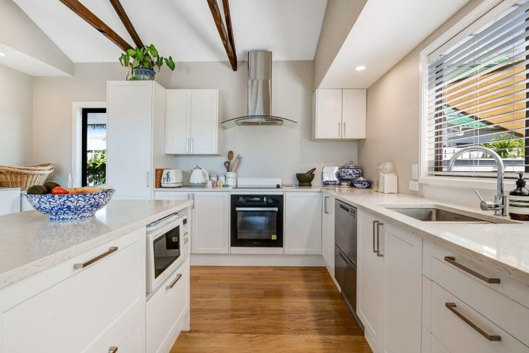 Photo of property in 2 Leal Place, Manly, Whangaparaoa, 0930