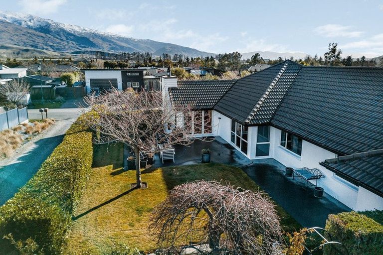 Photo of property in 48 Missy Crescent, Mount Pisa, Cromwell, 9383