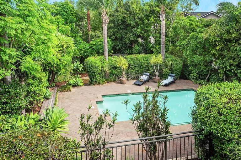 Photo of property in 9 Napa Court, Shamrock Park, Auckland, 2016