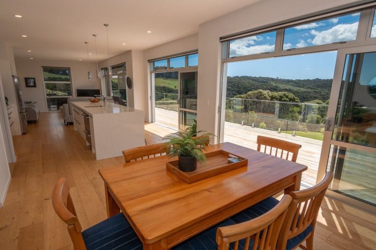 Photo of property in 34 Opoi Lane, Cable Bay, 0420