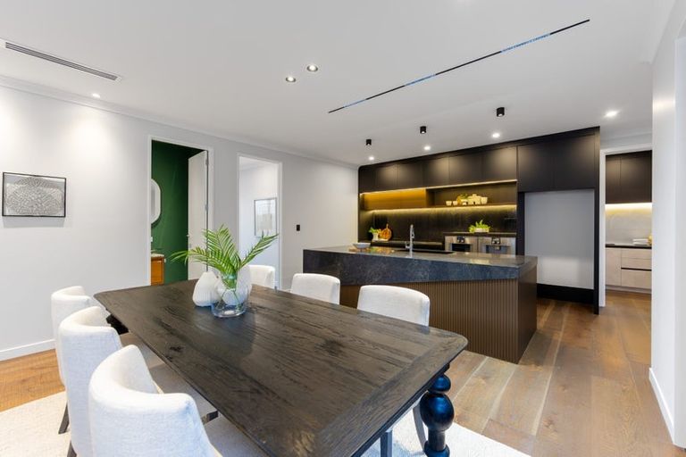 Photo of property in 3 Waitai Close, Long Bay, Auckland, 0630