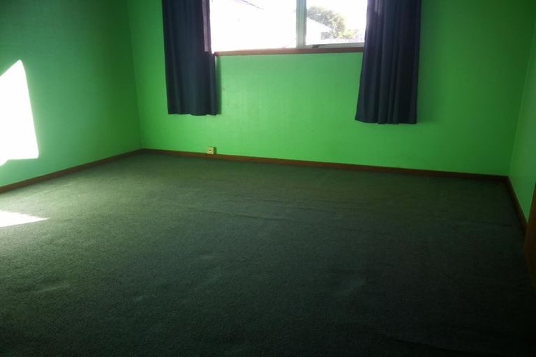 Photo of property in 1/42 Fruitvale Road, New Lynn, Auckland, 0600