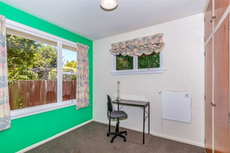 Photo of property in 2/31 Rosedale Place, Avonhead, Christchurch, 8042