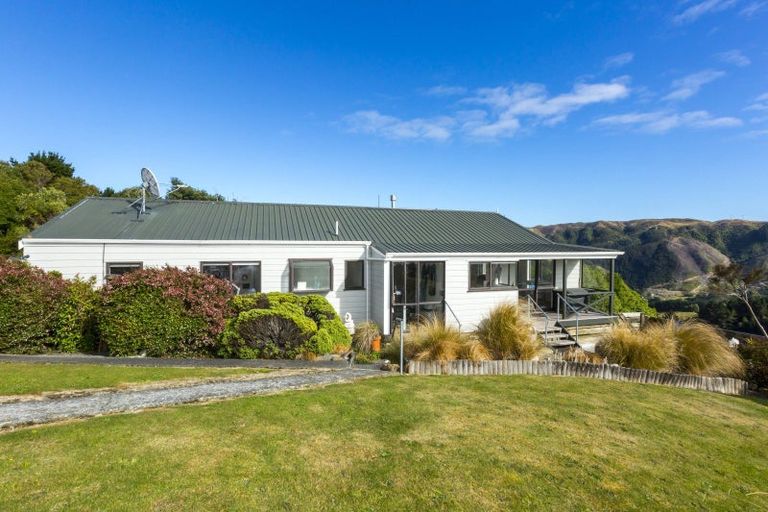 Photo of property in 463 Moonshine Hill Road, Moonshine Valley, Porirua, 5381