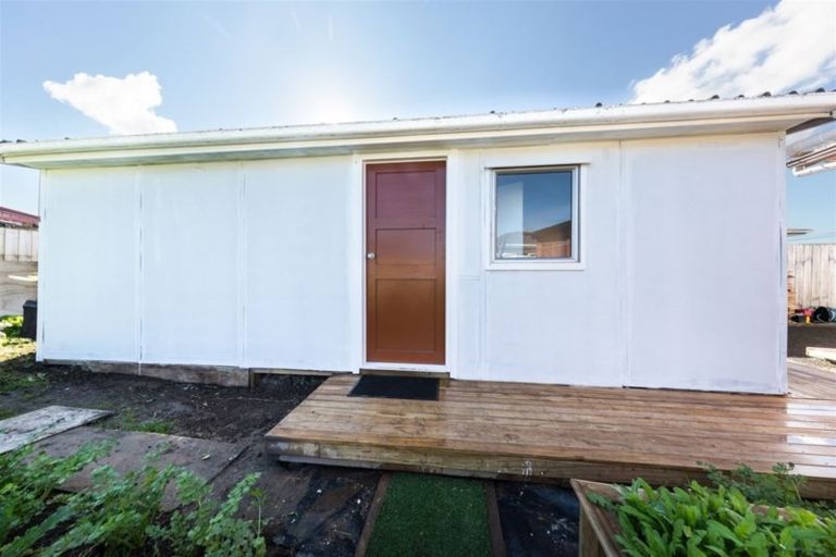 Photo of property in 17 Bolton Place, Otara, Auckland, 2023